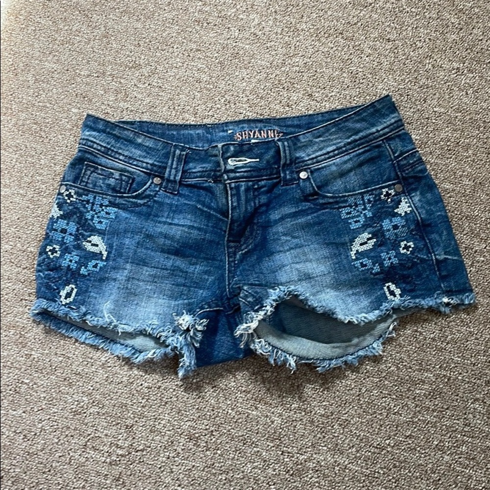 Cute jeans shorts